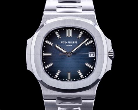 patek philippe nautilus jumbo 5711.